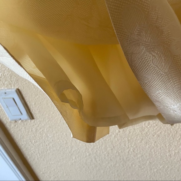 Alexander McQueen Ivory Floral and Bird Embossed Pencil Skirt - Picture 5 of 9